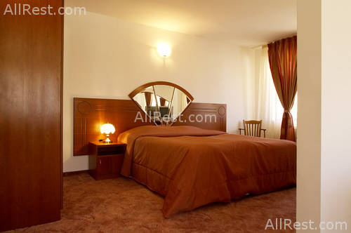 Makrelov Hotel 13